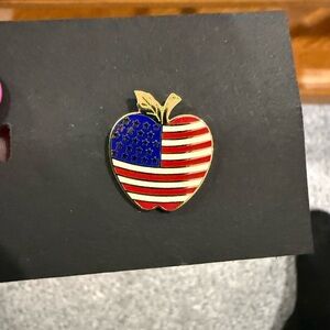 American Flag Apple Red White Blue USA Gold Tone Vintage Lapel Pin